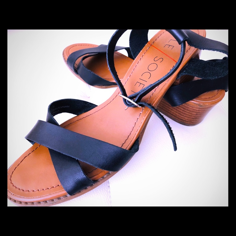 Leather sandals